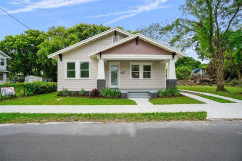 Casa en venta en Tampa, Florida, 3 dormitorios, 162.3 m2 № 1114202 - foto 2