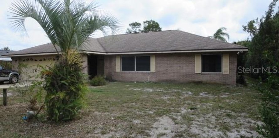 House in Deltona, Florida 3 bedrooms, 185.15 sq.m. № 1421092