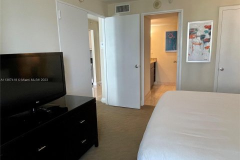 Hotel en venta en Fort Lauderdale, Florida, 1 dormitorio, 50.91 m2 № 413985 - foto 7