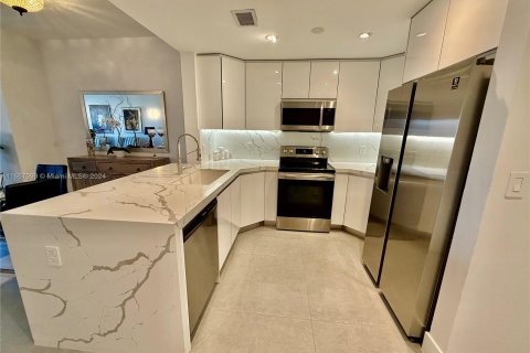 Condominio en venta en Coral Gables, Florida, 2 dormitorios, 105.82 m2 № 1381725 - foto 2