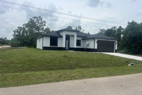 Villa ou maison à vendre à Lehigh Acres, Floride: 2 chambres № 1381684 - photo 7