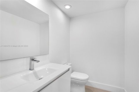 Condo in Aventura, Florida, 4 bedrooms  № 832644 - photo 21