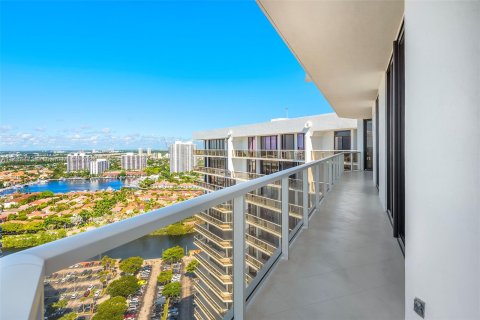 Copropriété à vendre à Aventura, Floride: 4 chambres, 238.94 m2 № 832644 - photo 17