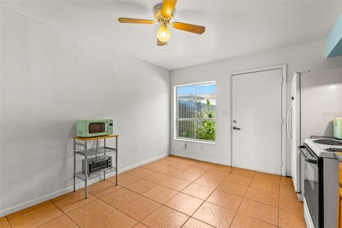 Adosado en venta en Tampa, Florida, 2 dormitorios, 96.99 m2 № 1354349 - foto 19