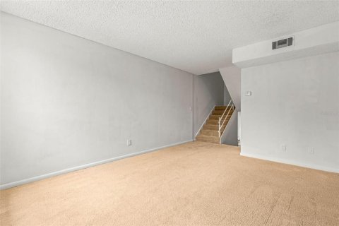 Touwnhouse à vendre à Tampa, Floride: 2 chambres, 96.99 m2 № 1354349 - photo 10