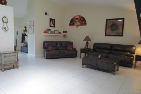 House in Orlando, Florida 3 bedrooms, 198.72 sq.m. № 1387471 - photo 27