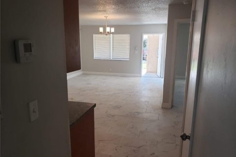 Immobilier commercial à vendre à Lauderhill, Floride: 334.45 m2 № 1141582 - photo 4