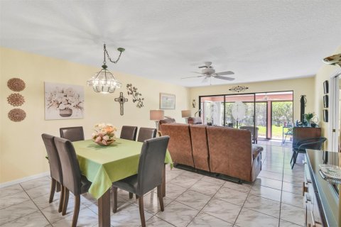 Villa ou maison à vendre à Deerfield Beach, Floride: 2 chambres, 131.46 m2 № 1141535 - photo 30