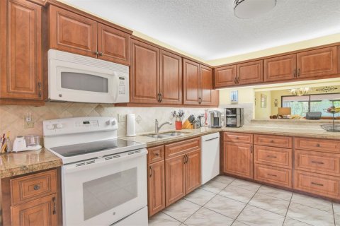 Villa ou maison à vendre à Deerfield Beach, Floride: 2 chambres, 131.46 m2 № 1141535 - photo 6