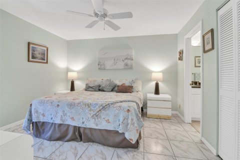 Villa ou maison à vendre à Deerfield Beach, Floride: 2 chambres, 131.46 m2 № 1141535 - photo 19