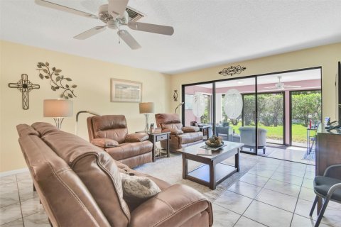 House in Deerfield Beach, Florida 2 bedrooms, 131.46 sq.m. № 1141535 - photo 27