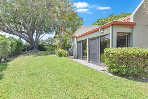 Villa ou maison à vendre à Deerfield Beach, Floride: 2 chambres, 131.46 m2 № 1141535 - photo 1