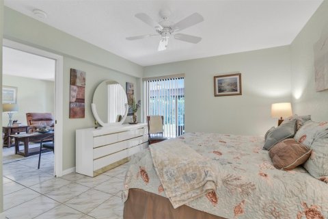 Villa ou maison à vendre à Deerfield Beach, Floride: 2 chambres, 131.46 m2 № 1141535 - photo 18