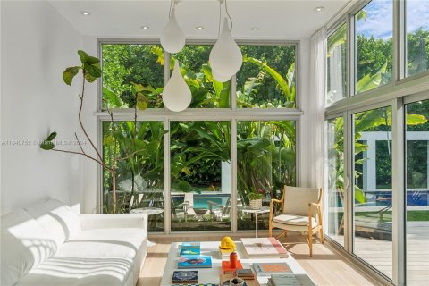 Casa en venta en Miami Beach, Florida, 4 dormitorios, 223.15 m2 № 1316645 - foto 4