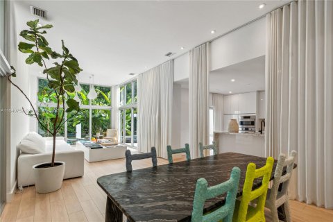 Casa en venta en Miami Beach, Florida, 4 dormitorios, 223.15 m2 № 1316645 - foto 30