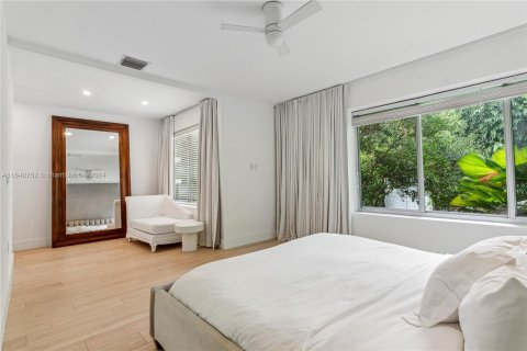 Casa en venta en Miami Beach, Florida, 4 dormitorios, 223.15 m2 № 1316645 - foto 18