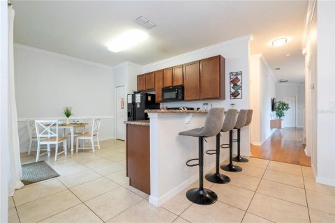 Casa en venta en Kissimmee, Florida, 5 dormitorios, 260.68 m2 № 1338199 - foto 22