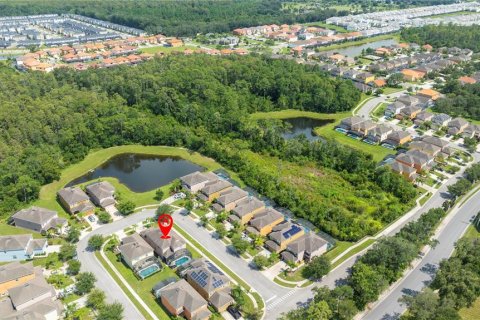 Villa ou maison à vendre à Kissimmee, Floride: 5 chambres, 260.68 m2 № 1338199 - photo 4