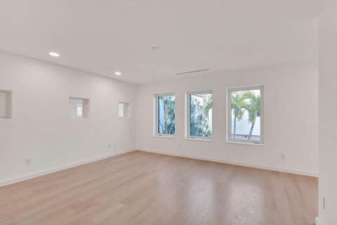 Casa en venta en Stuart, Florida, 5 dormitorios, 703.46 m2 № 996365 - foto 9