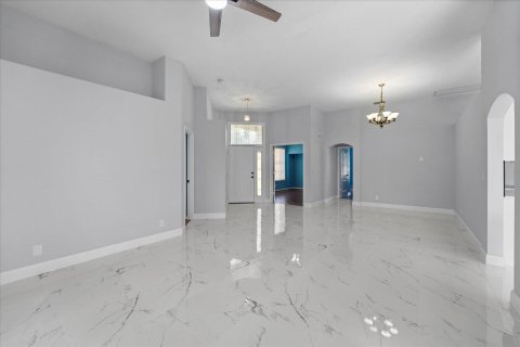 House in West Palm Beach, Florida 3 bedrooms, 151.71 sq.m. № 1151715 - photo 25