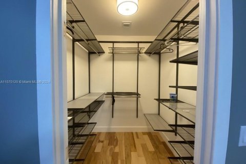 Touwnhouse à vendre à Miami, Floride: 3 chambres, 158.49 m2 № 1140852 - photo 20