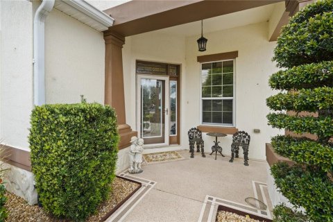 House in The Villages, Florida 3 bedrooms, 181.35 sq.m. № 1340931 - photo 6