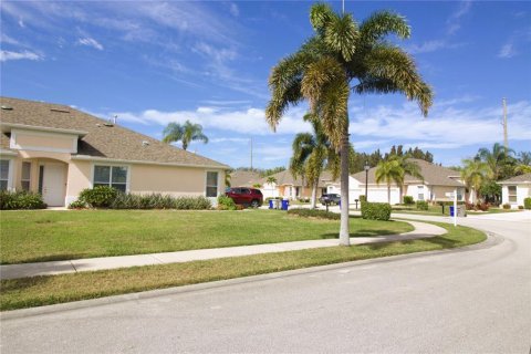 House in Vero Beach, Florida 3 bedrooms, 172.15 sq.m. № 1319779 - photo 3