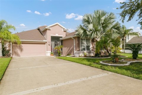 Villa ou maison à vendre à Daytona Beach, Floride: 4 chambres, 186.92 m2 № 1354708 - photo 2