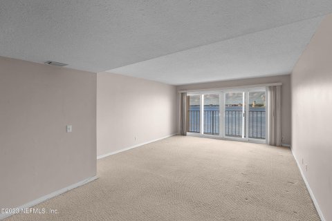 Condo in Jacksonville, Florida, 2 bedrooms  № 865745 - photo 4