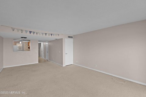 Condo in Jacksonville, Florida, 2 bedrooms  № 865745 - photo 20