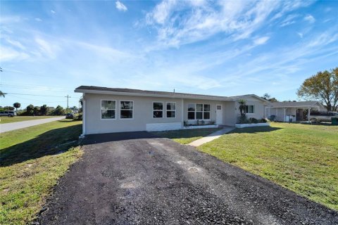 Casa en venta en Punta Gorda, Florida, 4 dormitorios, 164.72 m2 № 1344039 - foto 2