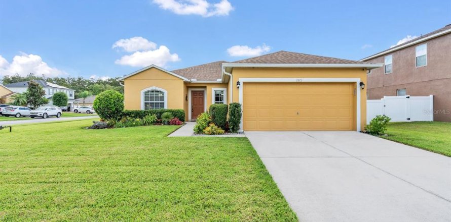 Casa en Kissimmee, Florida 3 dormitorios, 143.53 m2 № 1343115