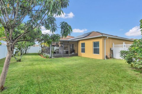 Villa ou maison à vendre à Kissimmee, Floride: 3 chambres, 143.53 m2 № 1343115 - photo 26