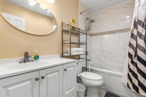 Touwnhouse à vendre à Tampa, Floride: 2 chambres, 86.21 m2 № 1157637 - photo 15