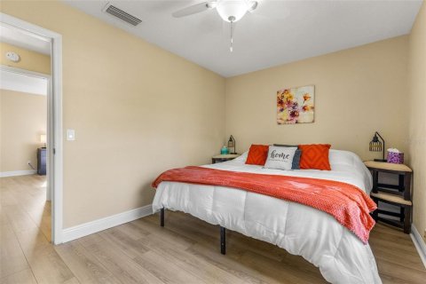 Adosado en venta en Tampa, Florida, 2 dormitorios, 86.21 m2 № 1157637 - foto 14