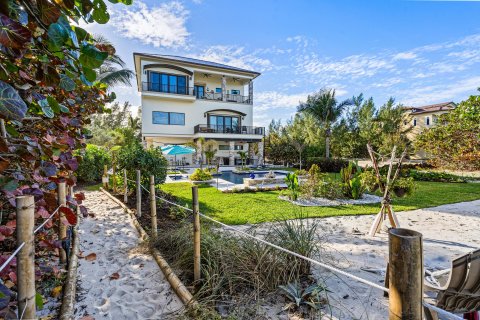 Casa en venta en Hutchinson Island South, Florida, 3 dormitorios, 347.27 m2 № 1162088 - foto 8