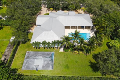 Casa en venta en Pinecrest, Florida, 5 dormitorios, 482.81 m2 № 739820 - foto 14