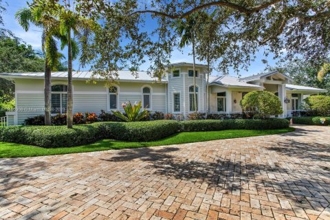 Casa en venta en Pinecrest, Florida, 5 dormitorios, 482.81 m2 № 739820 - foto 2