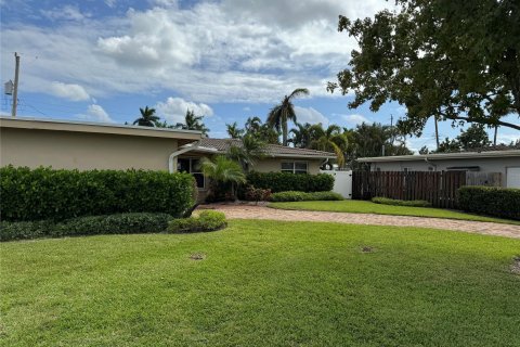 Villa ou maison à vendre à Pompano Beach, Floride: 3 chambres, 151.62 m2 № 815461 - photo 11