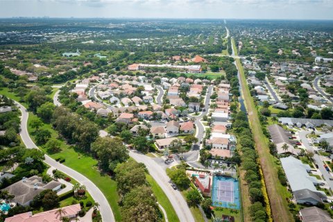 House in Jupiter, Florida 5 bedrooms, 348.57 sq.m. № 1176950 - photo 2