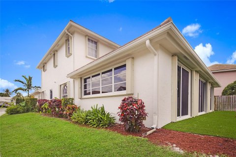 House in Jupiter, Florida 5 bedrooms, 348.57 sq.m. № 1176950 - photo 18