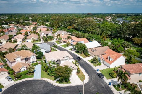 House in Jupiter, Florida 5 bedrooms, 348.57 sq.m. № 1176950 - photo 12