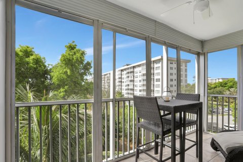 Copropriété à vendre à Pompano Beach, Floride: 2 chambres, 106.84 m2 № 1160313 - photo 15