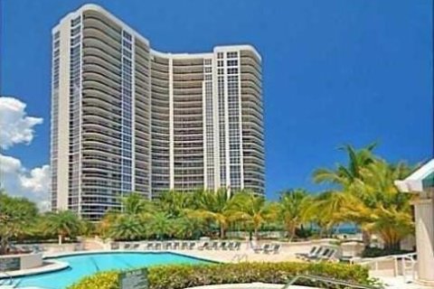 Condominio en venta en Fort Lauderdale, Florida, 3 dormitorios, 183.67 m2 № 1160309 - foto 27