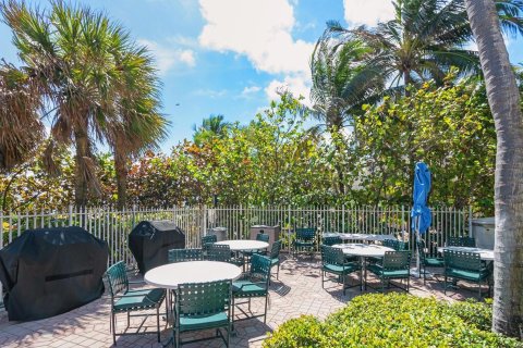 Condo in Fort Lauderdale, Florida, 3 bedrooms  № 1160309 - photo 2