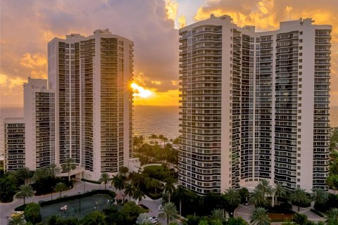 Condo in Fort Lauderdale, Florida, 3 bedrooms  № 1160309 - photo 24