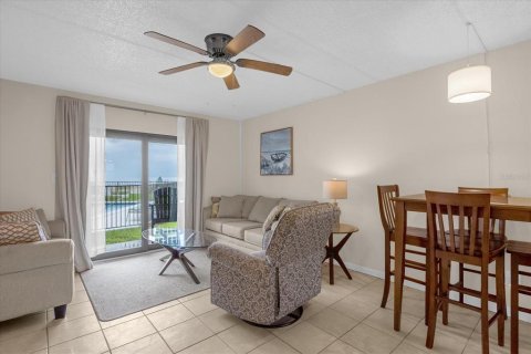 Condo in Ormond Beach, Florida, 2 bedrooms  № 1359251 - photo 10