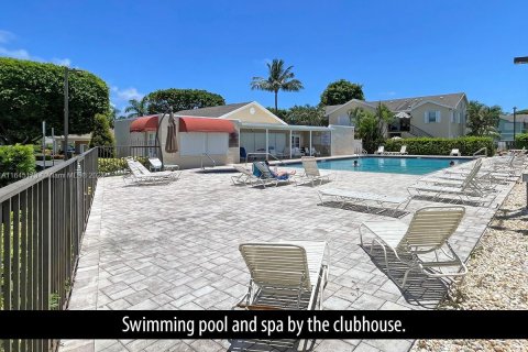 Copropriété à vendre à Hypoluxo, Floride: 2 chambres, 78.97 m2 № 1328096 - photo 22