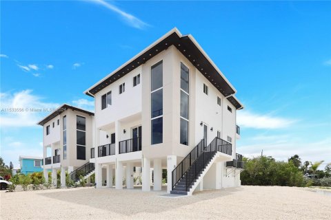 Casa en venta en Marathon, Florida, 4 dormitorios, 229.65 m2 № 1010876 - foto 2
