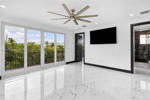 Casa en venta en Marathon, Florida, 4 dormitorios, 229.65 m2 № 1010876 - foto 27